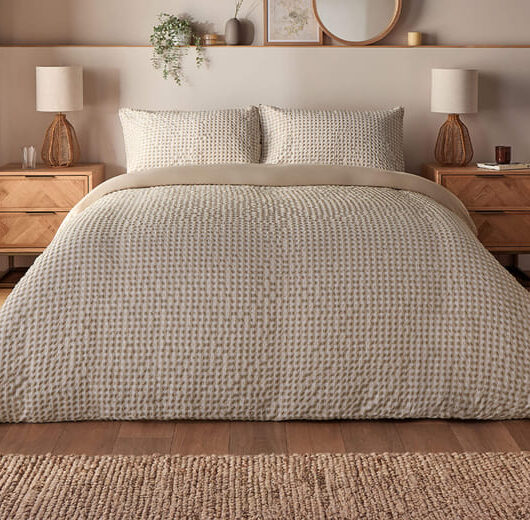 Silentnight Supersoft Gingham Seersucker Duvet Set Natural, King Size