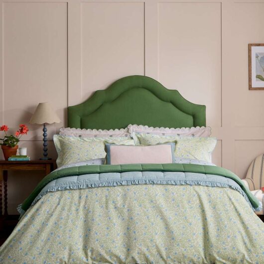 Joules Pure Cotton Trailing Ditsy Bedding Set Green