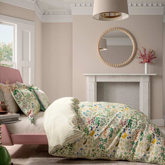 V&A Pure Cotton Wild Garden Bedding Set Multi