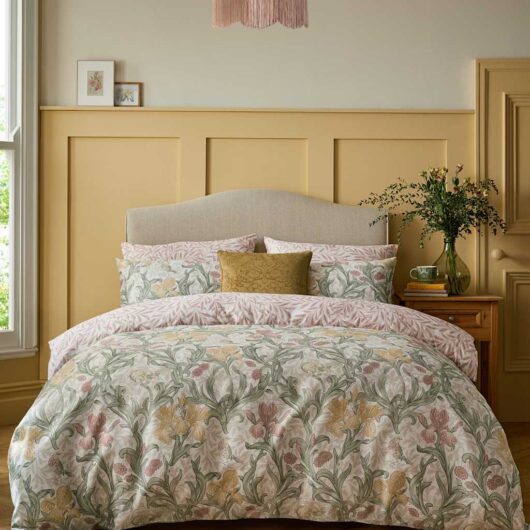 William Morris At Home Pure Cotton Sateen Iris Bedding Set Multi