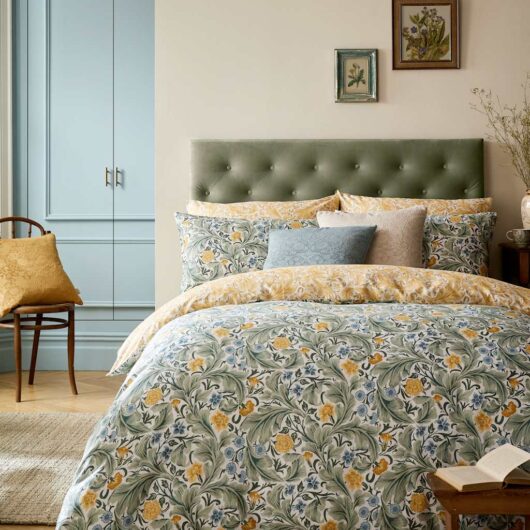 William Morris At Home Pure Cotton Sateen Leicester Bedding Set Sky Blue